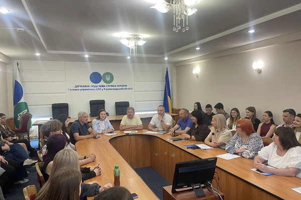 У Головному управлінні ДПС у Кіровоградській області розповіли студентам про податкову систему та запросили стати частиною команди податківців