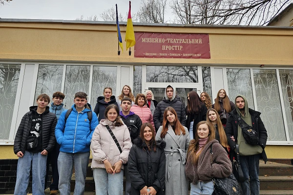 Культурно-просвітницька акція здобувачів ЦНТУ у музеї-заповіднику «Хутір Надія»